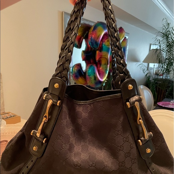 SOLD! Authentic Gucci Pelham bag. Black. Excellent condition. Medium size. - Picture 3 of 4